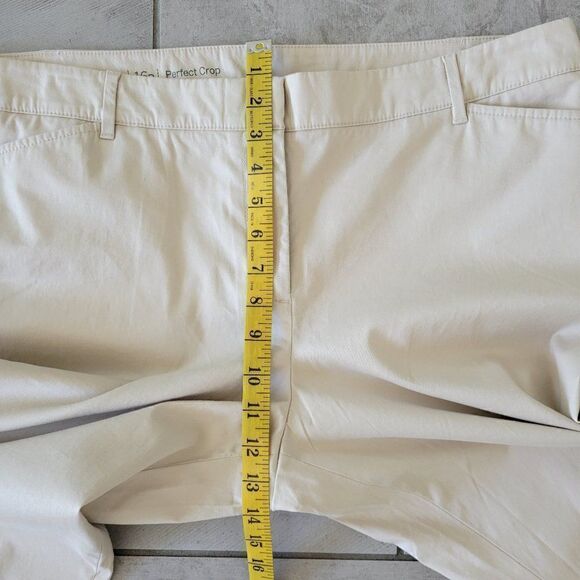 Talbots  Cropped Pants  Beige Bridge size 16p - Picture 8 of 10